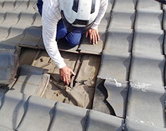 危険な雨漏り・・・　福岡県　福岡市の外壁塗装・屋根塗装専門店　スターペイント　20180910