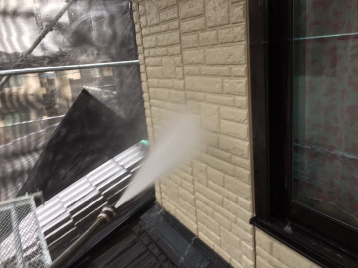 塗装に入る準備　外壁塗装/屋根塗装/雨漏り専門店　福岡市　スターペイント　20190318