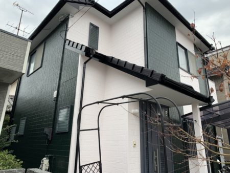 ツートーンでオシャレな外観に！　外壁塗装/屋根塗装/雨漏り専門店　スターペイント松山西ショールーム　2020/1/30