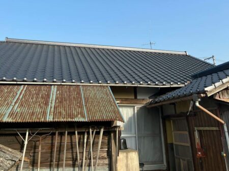 四国中央市　鈴木様邸　屋根葺き替え工事　2022/4/29　