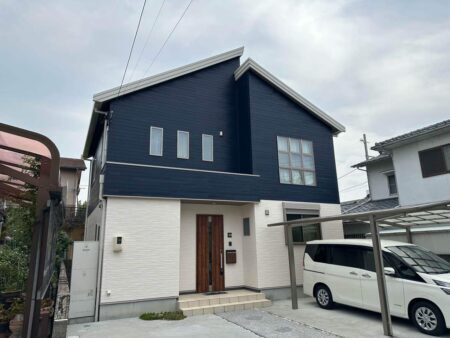 【松山市 外壁屋根塗装工事】深碧×深碧雅で鮮やかに甦る！丁寧な下地処理と確かな技術が生み出す美しい仕上がり