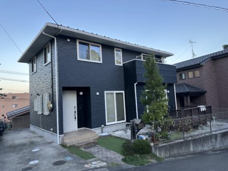 【仙台市 S様邸 外壁屋根塗装工事】築14年のサイディング住宅が新築のように蘇る！深碧塗料で仕上げた外壁塗装工事
