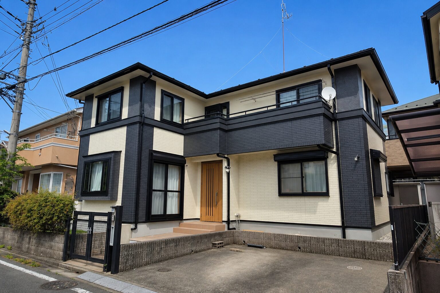 【神奈川県大和市｜外壁塗装・屋根塗装工事】 築年数を感じさせない上質なツートン外観へ｜高級感と耐久性を両立した塗装リフォーム事例