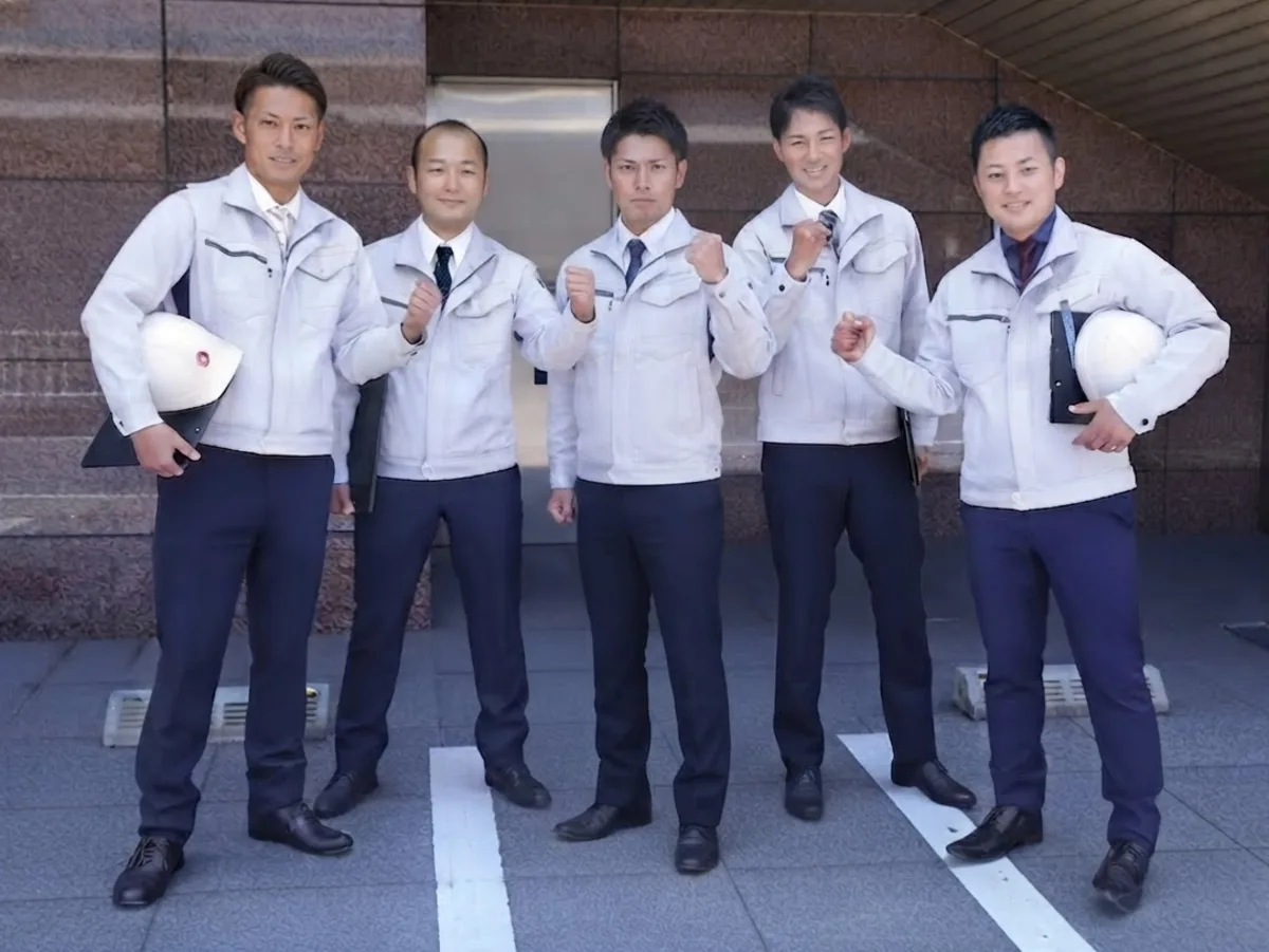 スターペイントのスタッフ集合写真